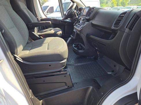 Used 2023 RAM ProMaster 2500 FWD image 6