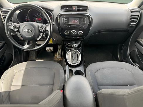 Used 2015 Kia Soul ! FWD image 20