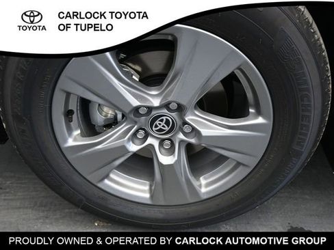 Used 2025 Toyota RAV4 XLE w/ Convenience Package image 30