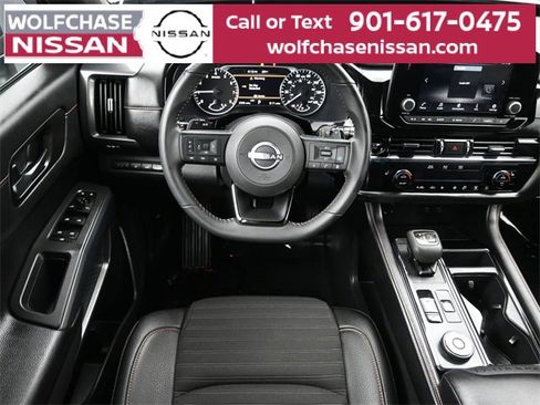 Used 2025 Nissan Pathfinder Rock Creek image 12