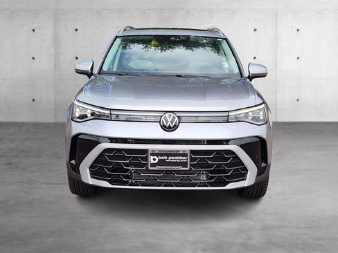 New 2025 Volkswagen Taos SEL image 22