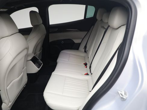 Certified 2023 Maserati Grecale Modena AWD/4WD image 18