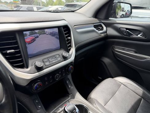 Used 2018 GMC Acadia SLT FWD image 22