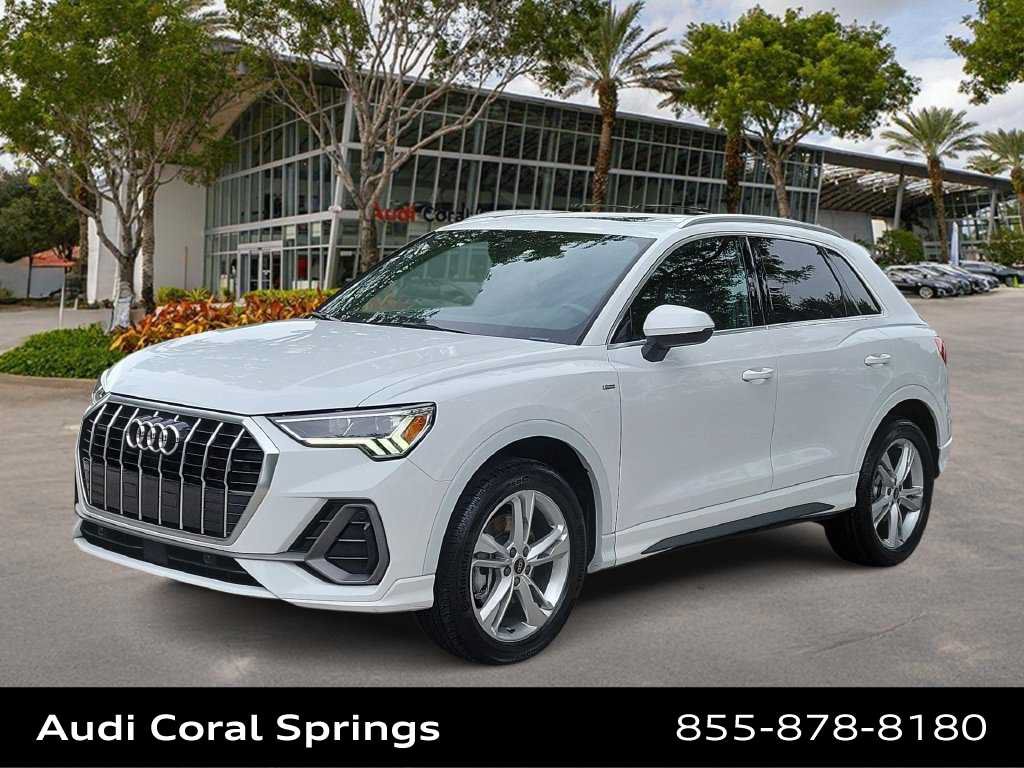 Certified 2024 Audi Q3 2.0T Premium w/ Convenience Package AWD/4WD image 1