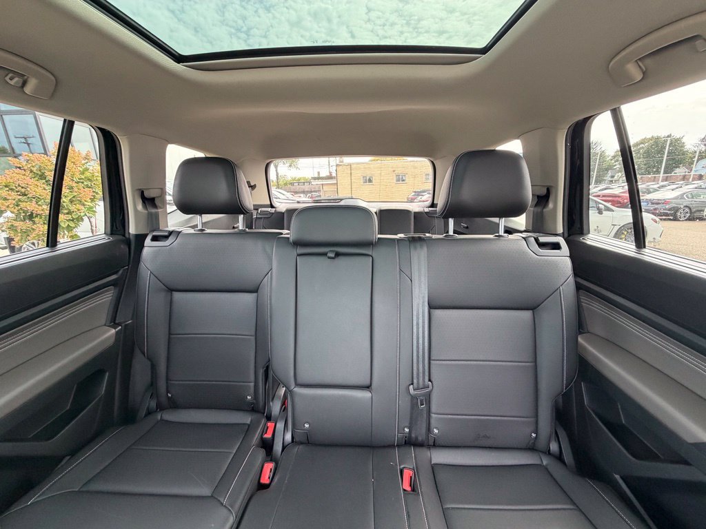 Certified 2023 Volkswagen Atlas SE w/ Panoramic Sunroof Package AWD/4WD image 12