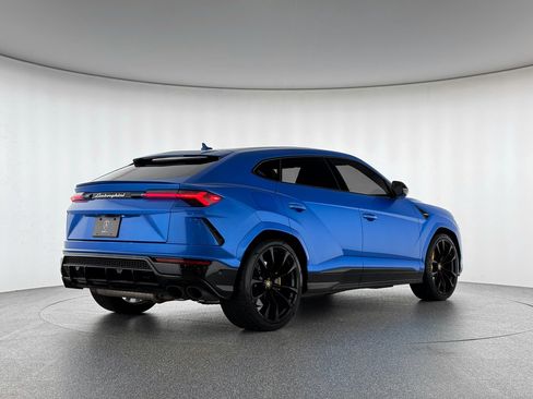 Used 2022 Lamborghini Urus image 5