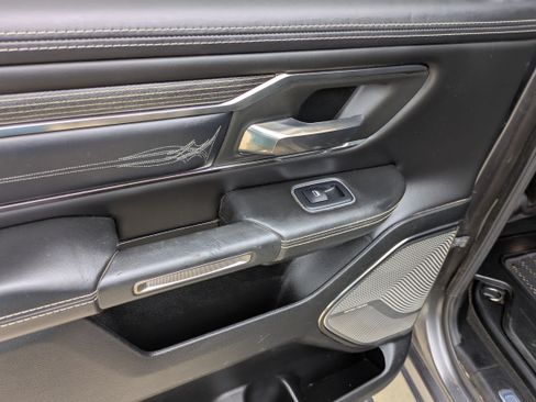 Used 2019 RAM 1500 Limited AWD/4WD image 14