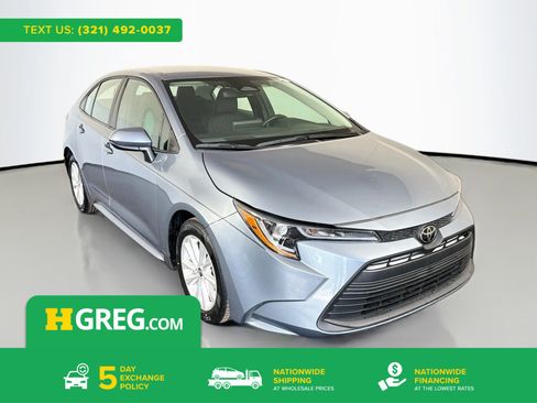 Used 2024 Toyota Corolla LE w/ LE Convenience Package FWD image 1