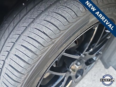 Used 2018 Ford Mustang Premium image 21