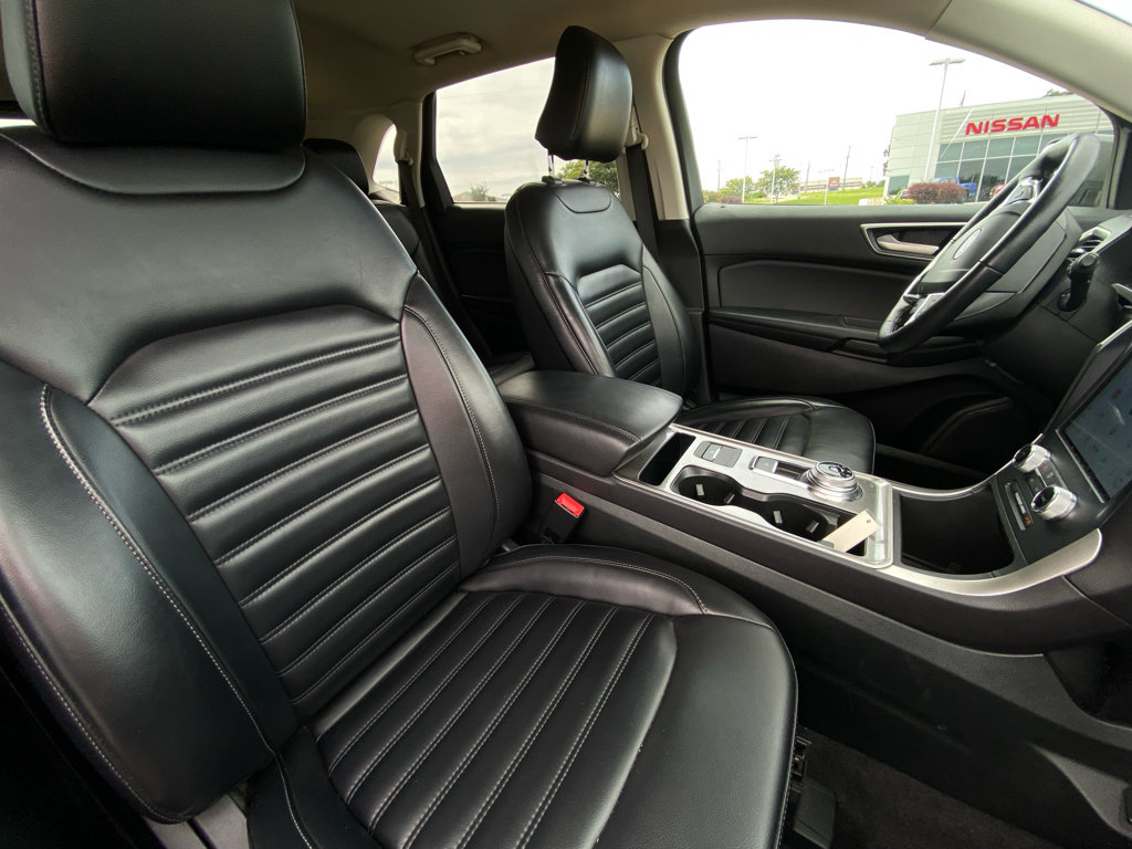 Used 2024 Ford Edge SEL AWD/4WD image 14
