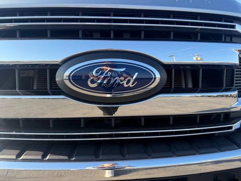 Used 2022 Ford F250 XL w/ STX Appearance Package AWD/4WD image 7