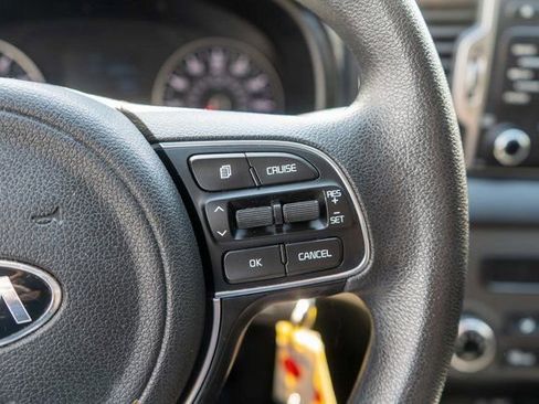 Used 2019 Kia Sportage LX AWD/4WD image 23