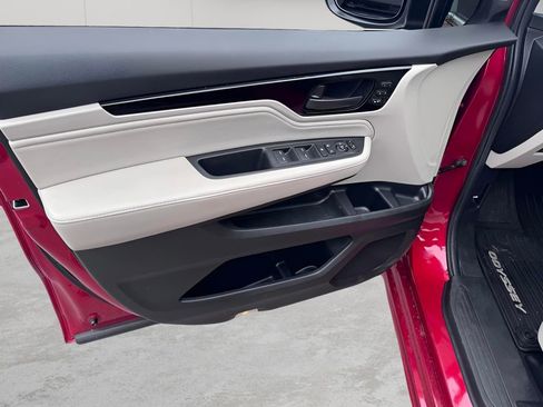 Certified 2025 Honda Odyssey Touring image 15