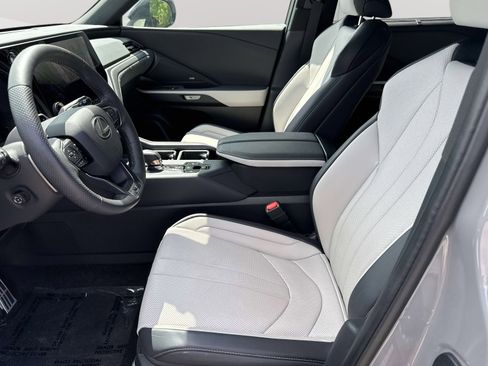 Used 2024 Lexus TX 500h AWD w/ Technology Package image 23