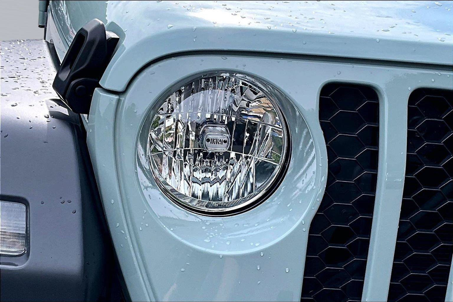 Certified 2024 Jeep Wrangler Unlimited Sport AWD/4WD image 29