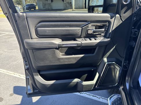 Used 2024 RAM 2500 Limited image 22
