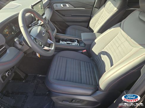 New 2026 Ford Explorer ST-Line w/ ST-Line Street Pack image 6