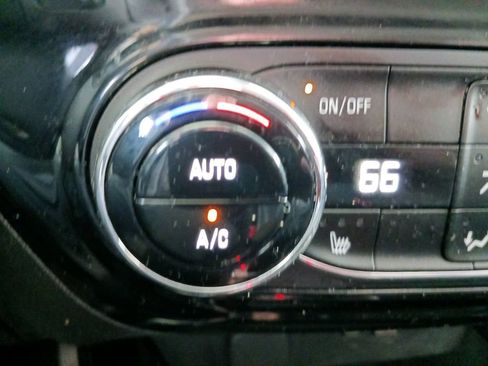 Used 2025 Chevrolet Trax ACTIV w/ Driver Confidence Package FWD image 23