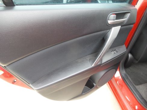 Used 2011 MAZDA MAZDA3 s Sport FWD image 22