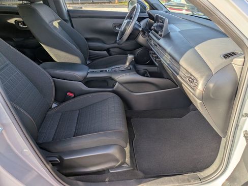 Used 2024 Honda HR-V Sport image 25