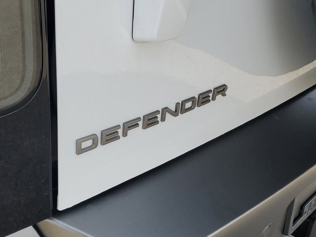 Used 2026 Land Rover Defender 130 S AWD/4WD image 6