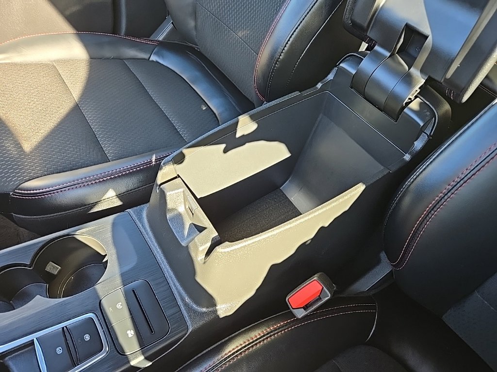 Used 2025 Ford Escape ST-Line Select AWD/4WD image 33
