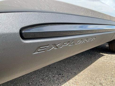 New 2026 Ford Explorer Active w/ Active Comfort Package image 11