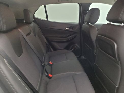 Used 2021 Buick Encore GX Select FWD image 19