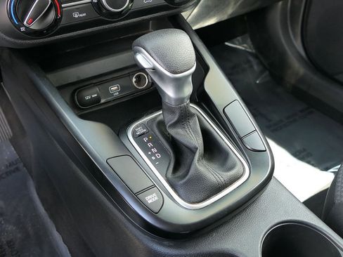 Used 2021 Kia Soul LX FWD image 20