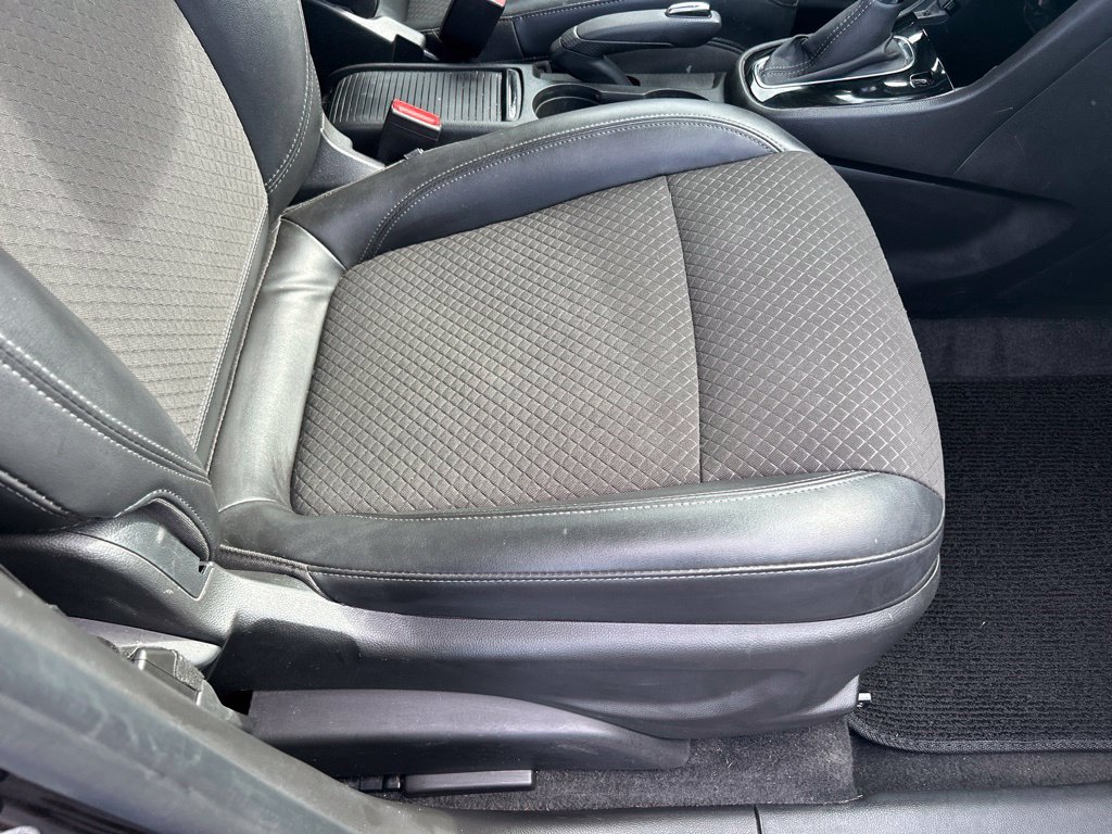 Used 2018 Buick Encore Preferred FWD image 35