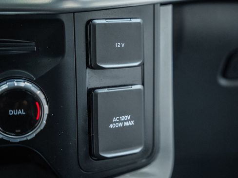 Certified 2023 Ford F150 Lariat w/ Equipment Group 502A High image 33