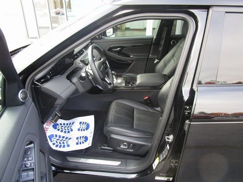 Used 2021 Land Rover Range Rover Evoque R-Dynamic SE image 19