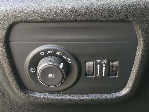 New 2025 Jeep Grand Cherokee Overland w/ Adv Protech Group III AWD/4WD image 30