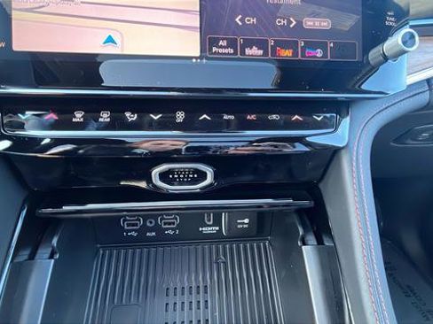 New 2026 Jeep Grand Cherokee L Summit w/ Obsidian Package image 16