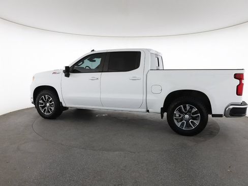 Used 2023 Chevrolet Silverado 1500 LT w/ Z71 Off-Road Package AWD/4WD image 8