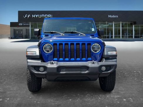 Used 2020 Jeep Wrangler Unlimited Sport AWD/4WD image 2