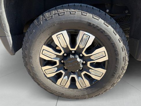 Used 2024 GMC Sierra 2500 Denali w/ Denali Reserve Package AWD/4WD image 14