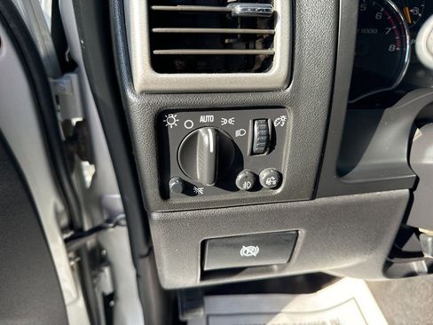 Used 2010 Chevrolet Colorado LT RWD image 15