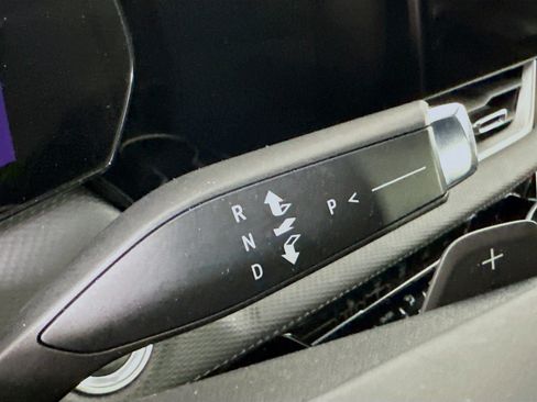 Used 2025 Chevrolet Equinox LT image 25