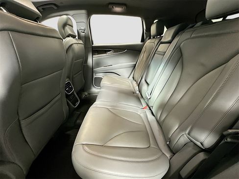 Used 2019 Lincoln Nautilus Reserve image 27