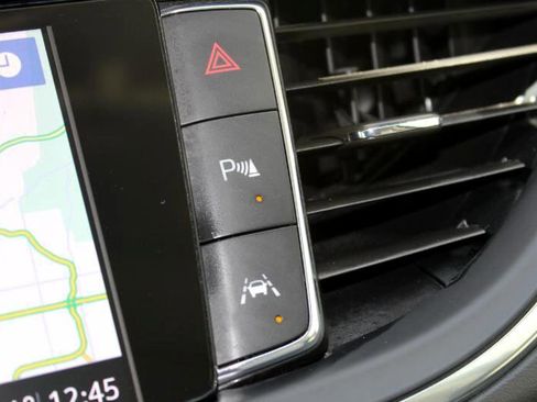 Used 2023 Buick Enclave Essence w/ Sound and Sites Package image 41