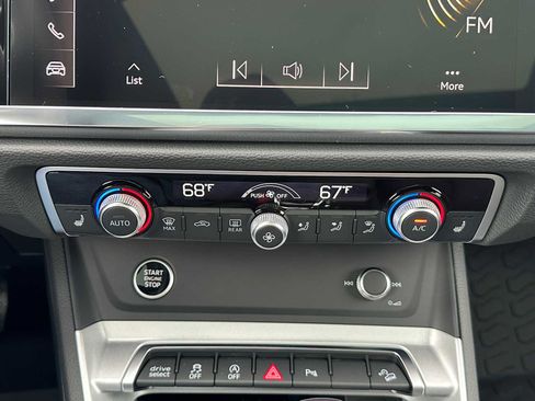 New 2025 Audi Q3 2.0T Premium image 26