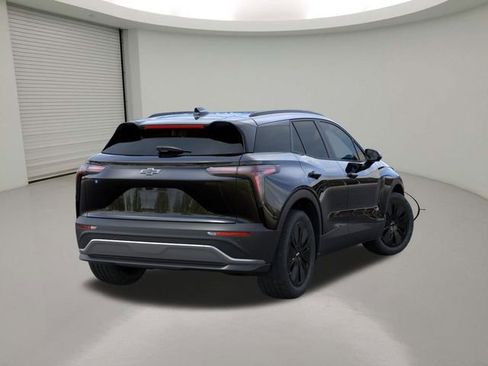 New 2025 Chevrolet Blazer EV LT image 4