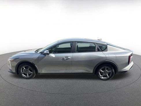 Used 2025 Kia K4 LXS image 10