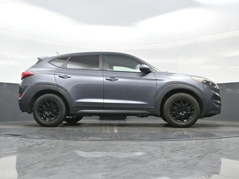 Used 2018 Hyundai Tucson SE AWD/4WD image 29