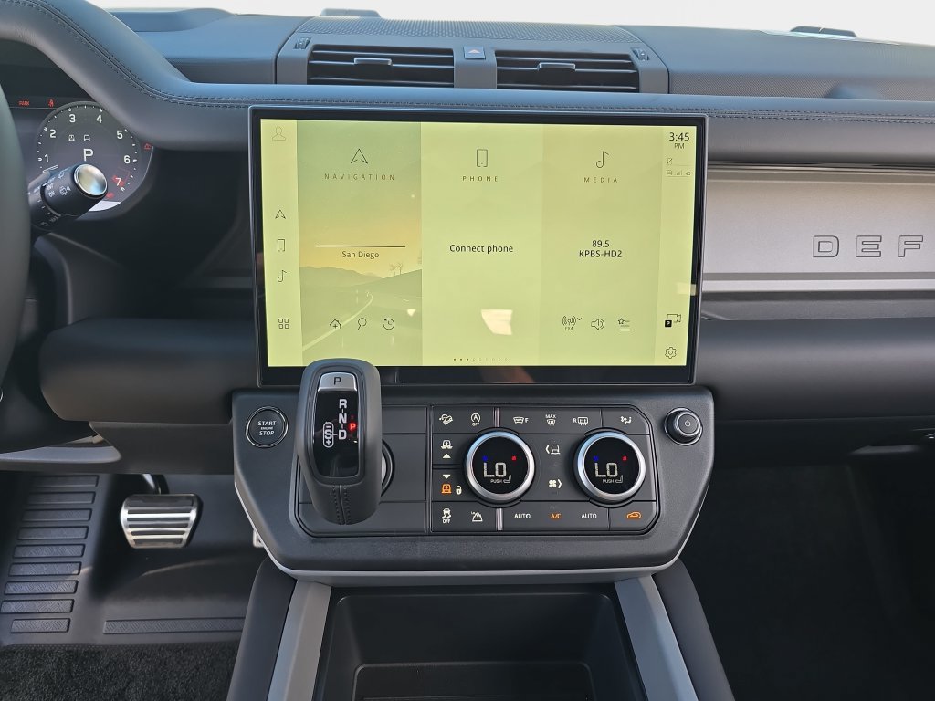 New 2026 Land Rover Defender 90 V8 AWD/4WD image 20
