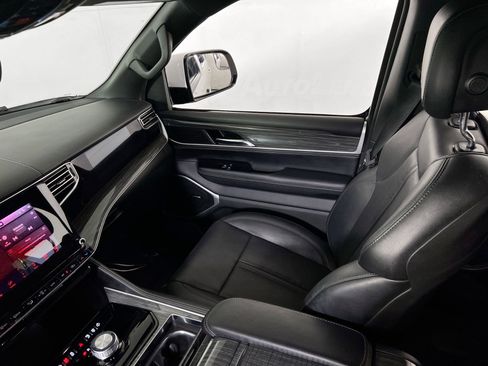 Used 2022 Jeep Wagoneer Series II image 24