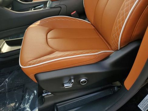 New 2026 Chrysler Pacifica Pinnacle FWD image 19