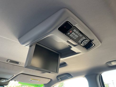 Used 2016 Honda Pilot Elite image 39