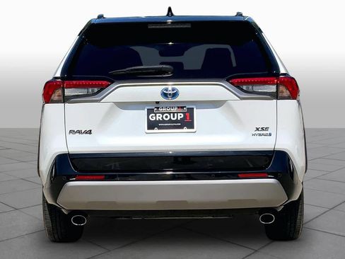 Used 2023 Toyota RAV4 XSE AWD/4WD image 5